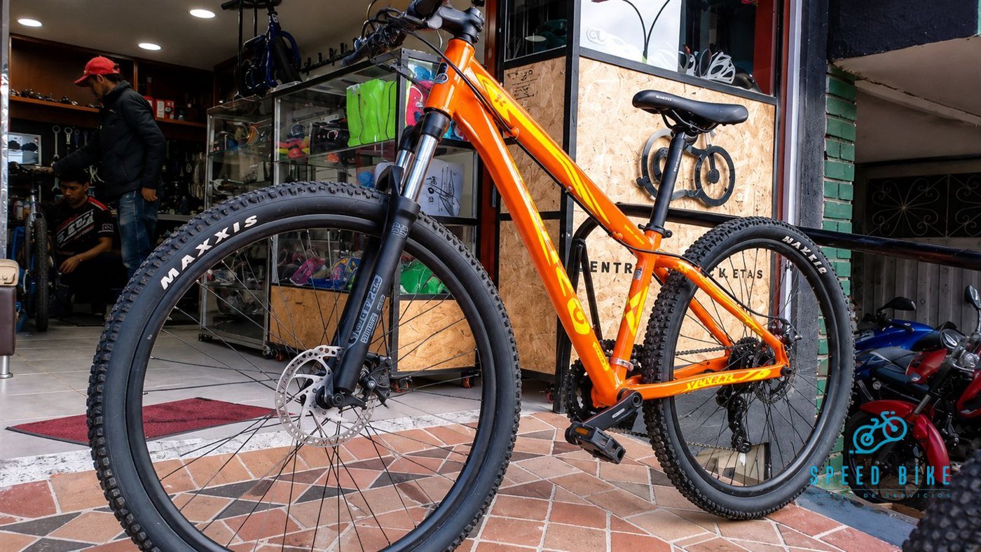 Bicicleta de Trekking Speed Bike